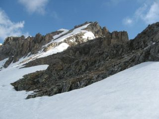 Dal passo verso la cima