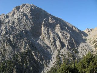 Versante nord del Gingilos visto da Xyloskalo