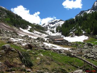 l'alpeggio Credemi e il fondo del vallone