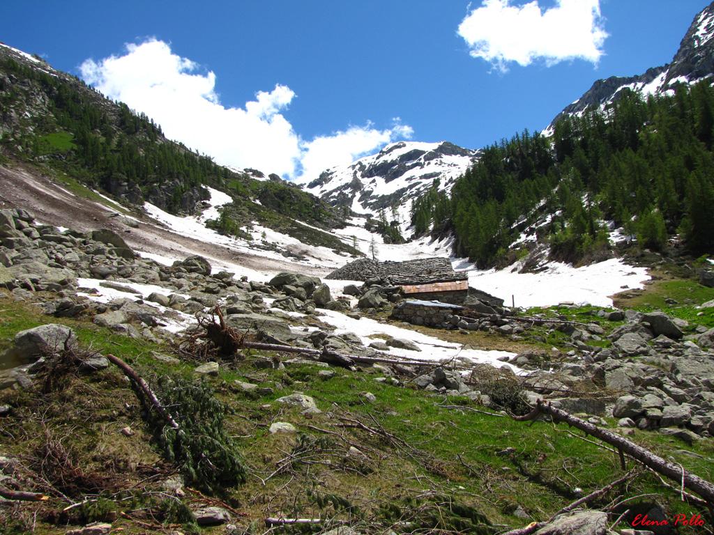 l'alpeggio Credemi e il fondo del vallone