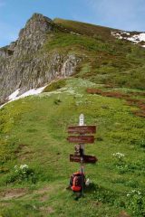 il Monte Antoroto dalla Colla Bassa sgombro di nuvole.....