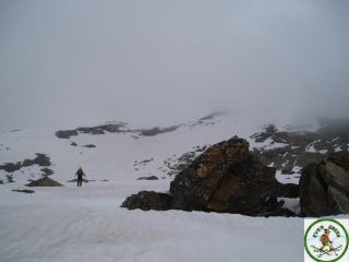 salendo nella nebbia