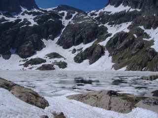 Il Lac Vert ancora semighiacciato