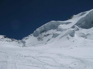 Sotto la grande seraccata