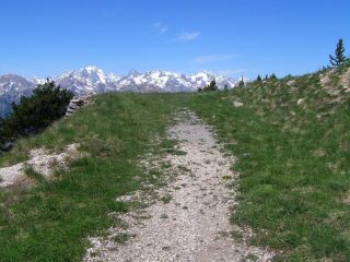 Le rampe panoramiche verso l'Infernet
