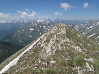 Uno sguardo dal Pertegà verso le Marittime