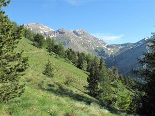 Dal passo del Lagarè uno sguardo verso le Saline