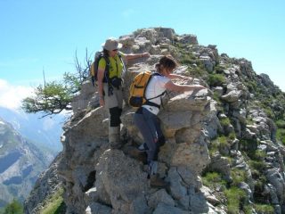 Scendendo dal Torrione Mader