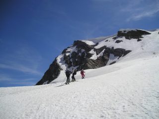 Assunta Roberto ed Osvaldo verso il pendio finale