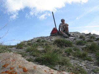 In vetta: unico segnale un bastone piantato