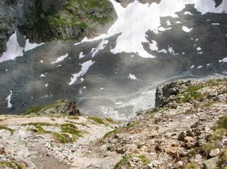 .. con vista su quello che rimane del glacier Plates des Agneaux