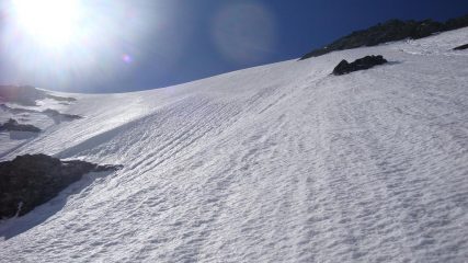 sul muro di marmo