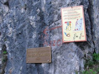 Attacco della ferrata del Centenario