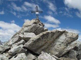 La croce di vetta