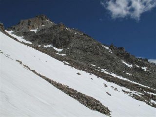 Il canale da attraversare verso la vetta