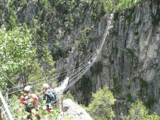 Ponte tibetano 100 m. x 100m.