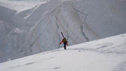 uomo e seracchi