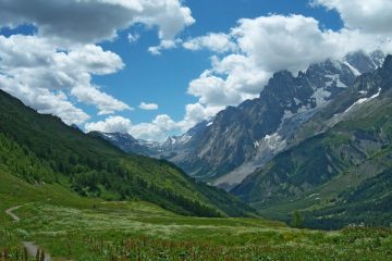 Panorama dal sentiero che riporta a La Vachey