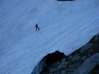 Salendo alla bocchetta del Kastel