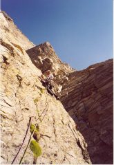 Si ribatte un chiodo nel primo tiro