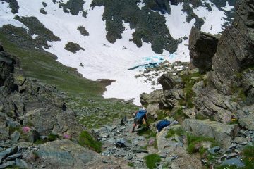 Discesa al colle con il Lago Nero ( nero ? )