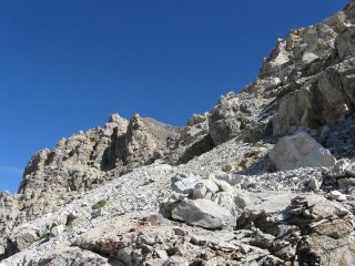 Il tratto finale tra sfasciumi e pietraia