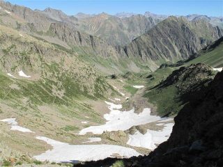 Dal passo di Rostagno guardando verso il vallone del Piz               