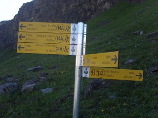 Segnavia al bivacco della forestale