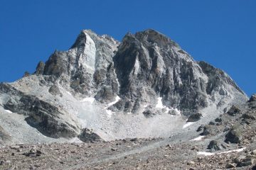 Rocca la Marchisa e Colle di Vers a destra