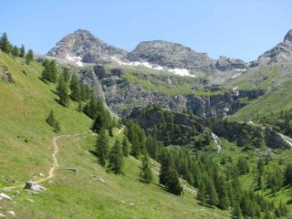 la conca di Cheneil-sul fondo il Gran Tournalin