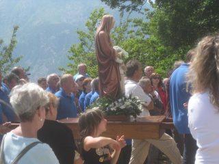 S.Anna in processione nel pomeriggio