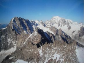 Il massiccio del Bianco,tardo mattino dalla vetta massima...