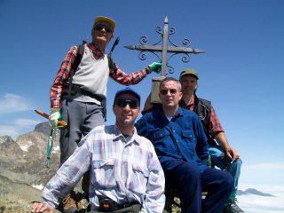 gruppo in cima