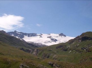 Testata Val di Rhemes: a sx la P.ta Basei