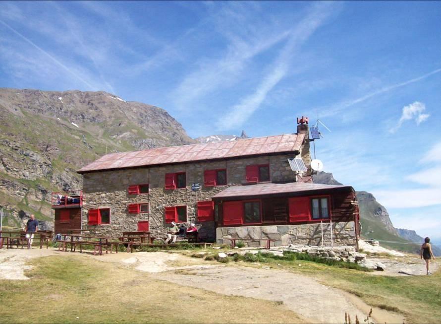 Rifugio Benevolo 2285m