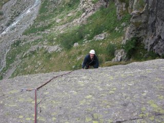Ugo in placca