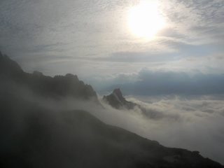 la nebbia si dissolve