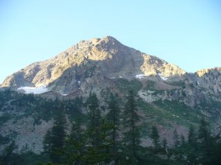 la nostra meta (la vetta e' nascosta)