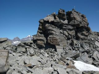 sotto alla cima