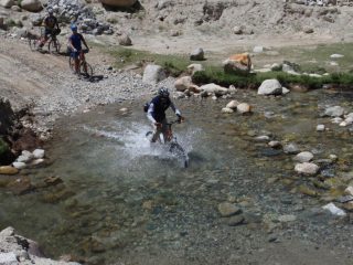Dscesa dal Wuri pass