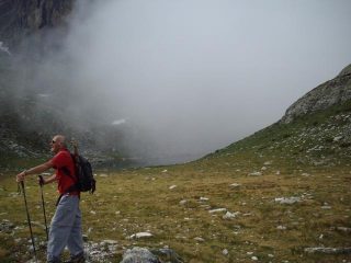 Marco,laghetto e nebbia
