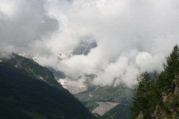 Salendo verso il Passo del Moro
