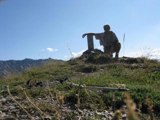 In vetta: il sole comincia a scendere