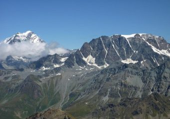 Combin e Velan dal Drone