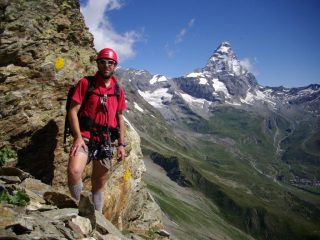 L'inizio della ferrata con il Cervino sullo sfondo
