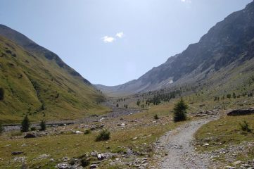 il colle in lontananza