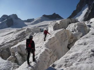 Crepacci lungo l'avvicinamento