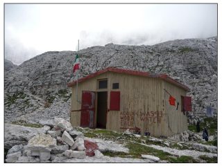 il bivacco Carlo Minazio al Vallone delle Lede