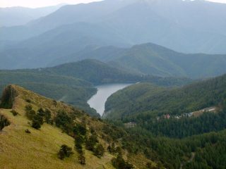 Il lago di Tenarda visto dal Rifugio Grai