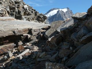 il grampa spunta dal colle della torre